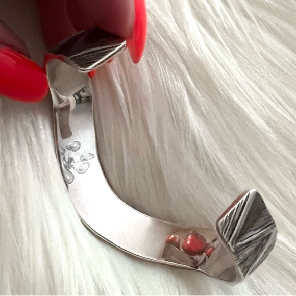 Highly RARE James Avery thatch wave cuff bracelet - Picture 7 of 13